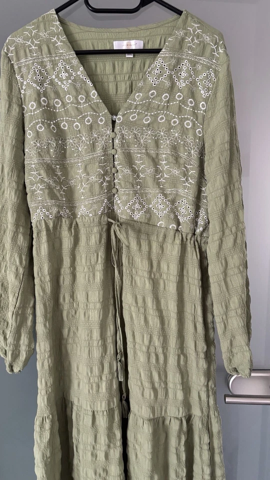 Jasmina Paris Damen Maxikleid langarm gürtel blassgrün weiß bestickt Gr. M/ L - Bild 3 von 4