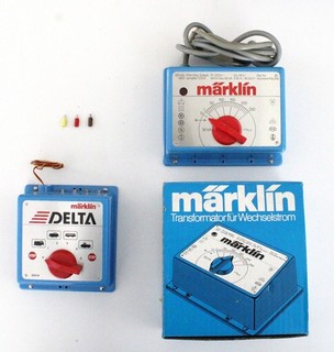 Märklin 6631 Transformator & 6604 DELTA Control