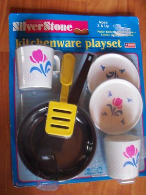  Chilton SilverStone Kitchenware Pan Set Girls Dimestore Toy 4 years and up NOS