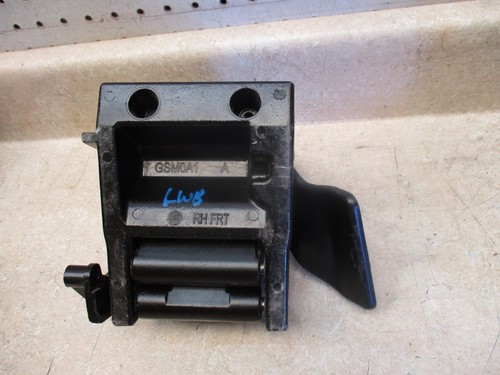 22935836 New 15 to 20 Suburban Escalade Power Running Board Front Right Bracket - Picture 5 of 12