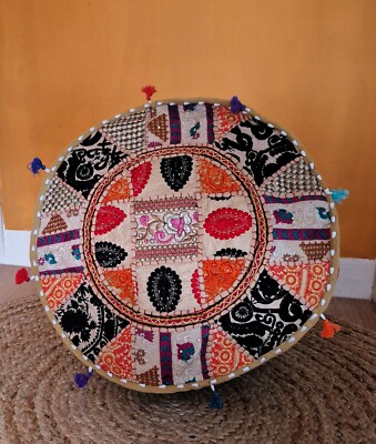 Indische handgefertigte runde ethnische Stickerei Vintage Patchwork Fußbank Pouf Bezug