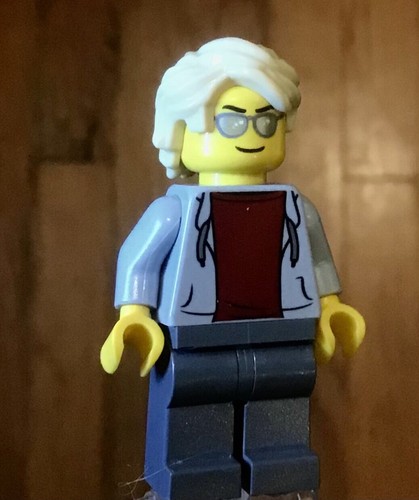 LEGO City Town Boy Male Minifig Student Teen, Hoodie, Blond Hair, Confident Look - Picture 2 of 3
