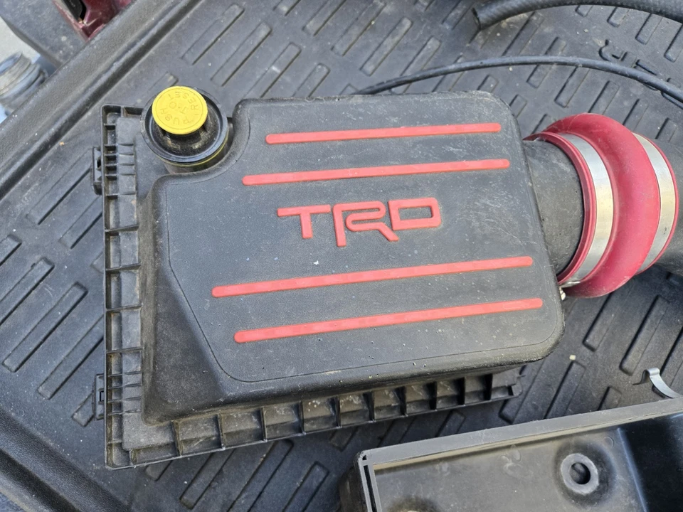 Toyota FJ Cruiser TrD 2007-2014 filtro de aire caja de admisión filtro carcasa Foto 2 de 4