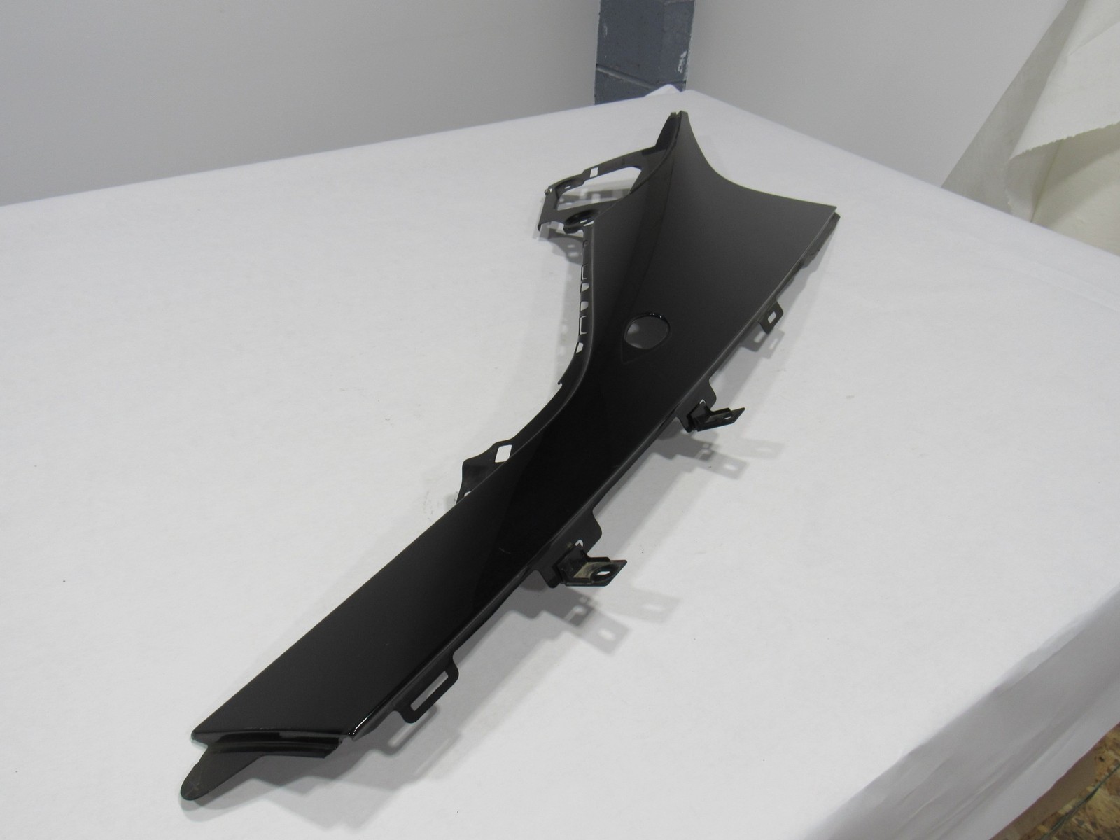 14-20 BMW I8 2015 Rear Right Passenger C Pillar Quarter Trim Cover Panel :M