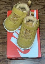 Nike Tan Baby Sneakers Hook Loop Comfort Logo Unisex Toddler Shoes Size 2