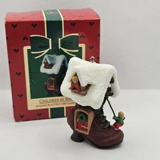1985 Hallmark Keepsake Handcrafted "Children In Shoe' Christmas Ornament