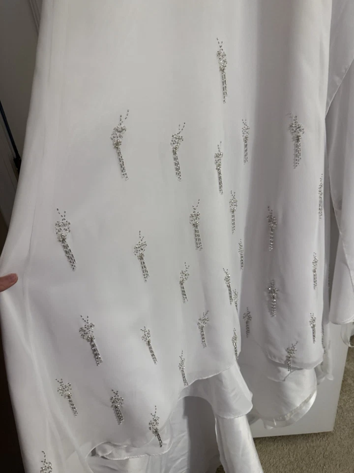 Vestido de novia Maggie Sottero Couture con tiras de espagueti. Talla 00  Foto 3 de 4