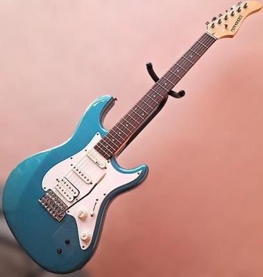 Fernandes Retro Rocket Sustainer