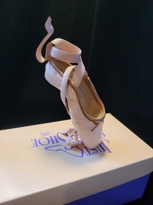 Just The Right Shoe - ''En Pointe'' miniature ballet pointe shoe