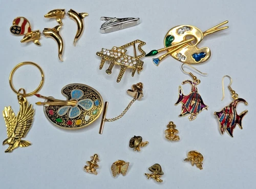 Vintage Estate Costume Pins ETC. Gold Tone Jewelry - Beautiful Unbranded