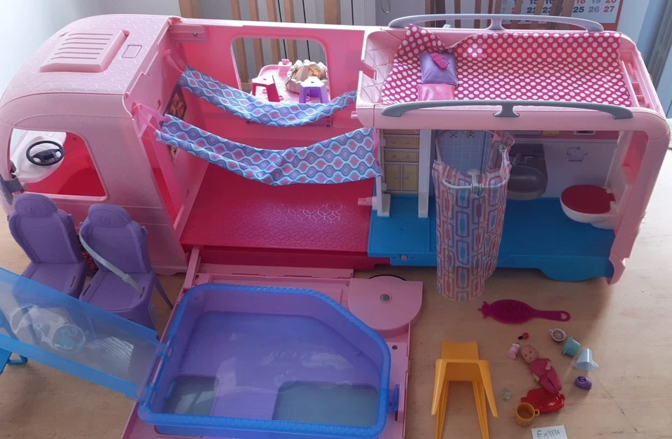 BARBIE CAMPER DEI SOGNI GIOCATO CON TANTI ACCESSORI ANCHE EXTRA - Immagine 4 di 4