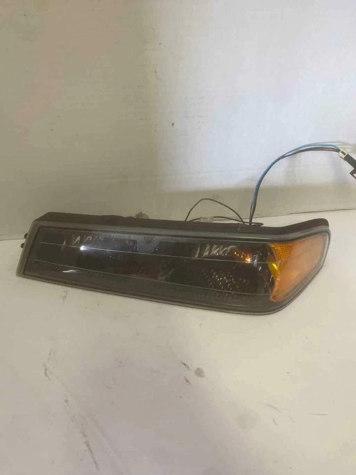 Lámpara de luz marcadora lente lado izquierdo del conductor CHEVY COLORADO 12 Foto 2 de 4