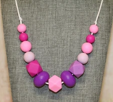 Mom's Gift, Silicone Teething, Nursing, Sensory Necklace, Nursing Gift (te8)