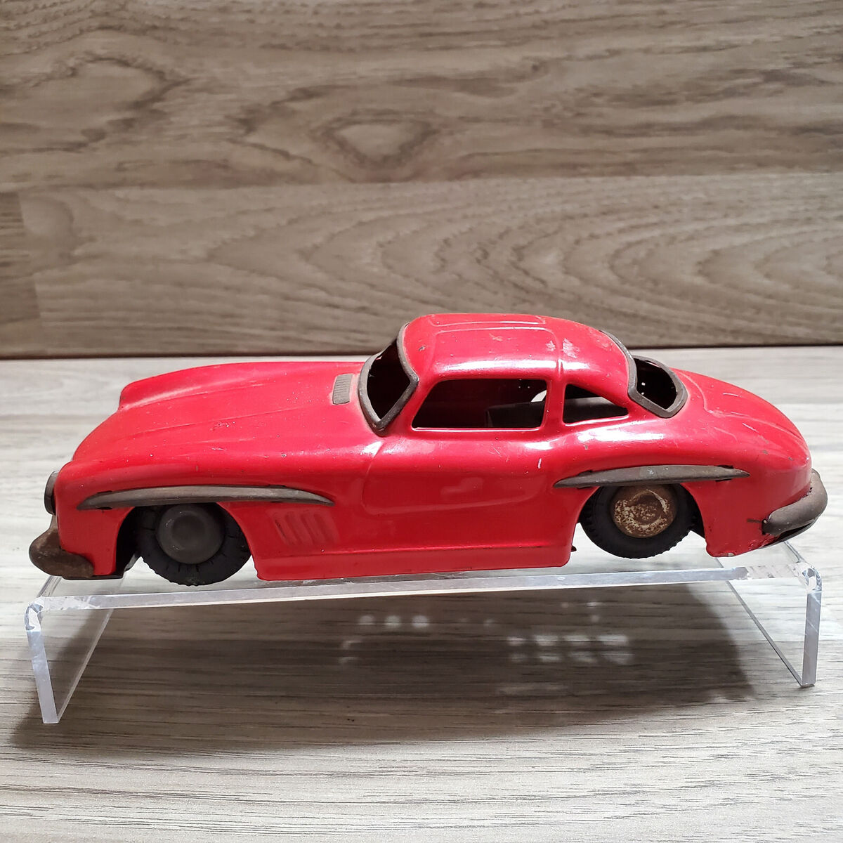 Vintage Mercedes 300SL Friction Tin Toy Piston Red Gullwing Vintage Mercedes 300SL Friction Tin Toy Piston Red Gullwing