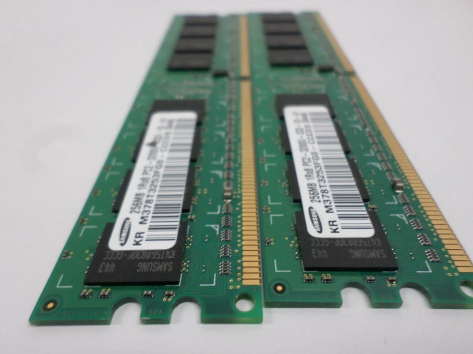 Lot of 2 Samsung M378T3354BZ0-CCC 256MB DDR2-400 (PC2-3200) PC2-3200U RAM Memory - Image 2 of 4