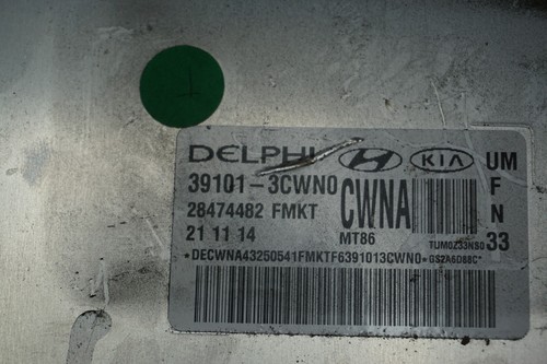 2016 KIA SORENTO Engine Computer Control Module OEM ECM 391013CWN0 - Picture 4 of 4