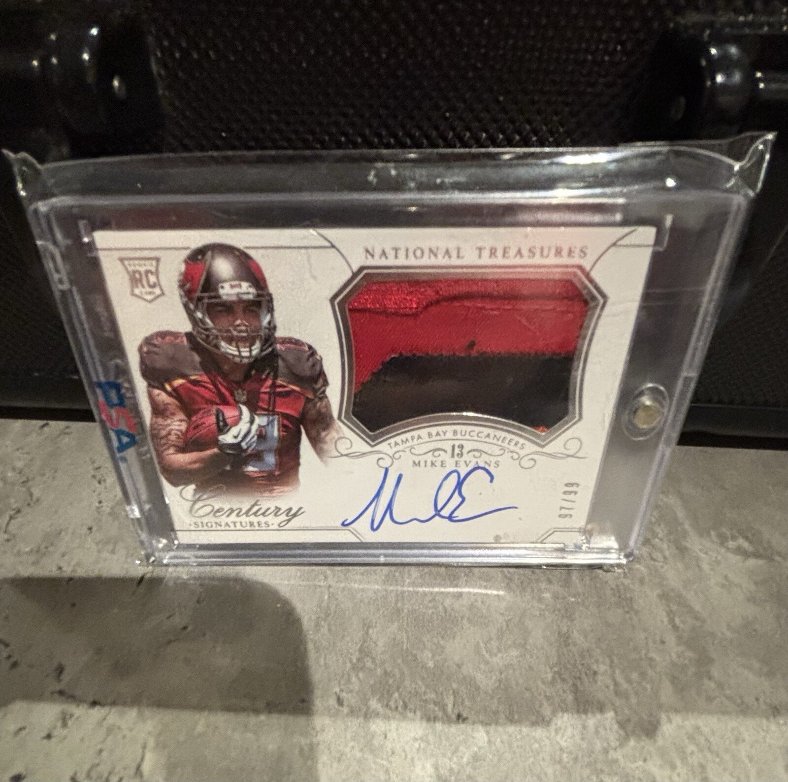2014 Panini National Treasures - Rookie Patch Auto True NT!! #303 Mike Evans /99