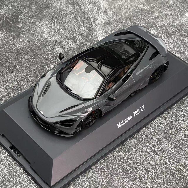 Schuco 450926800 – McLaren 765 LT Orange – Échelle 1/43 – Neuf – Prévendu