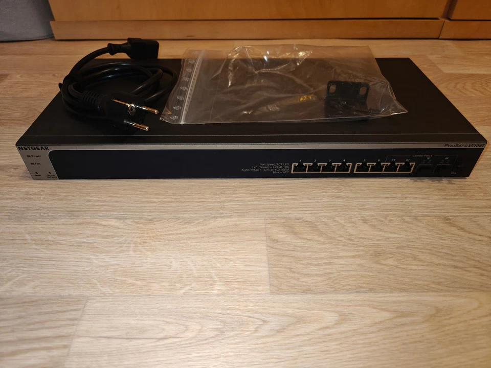 10GBit/s Managed Switch 8 Port Netgear XS708T Noctua Lüfter Mod in OVP