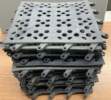 20 Pieces- WEARWELL F.I.T. 540 Interlocking Modular Anti-Fatigue Mat Floor Tiles