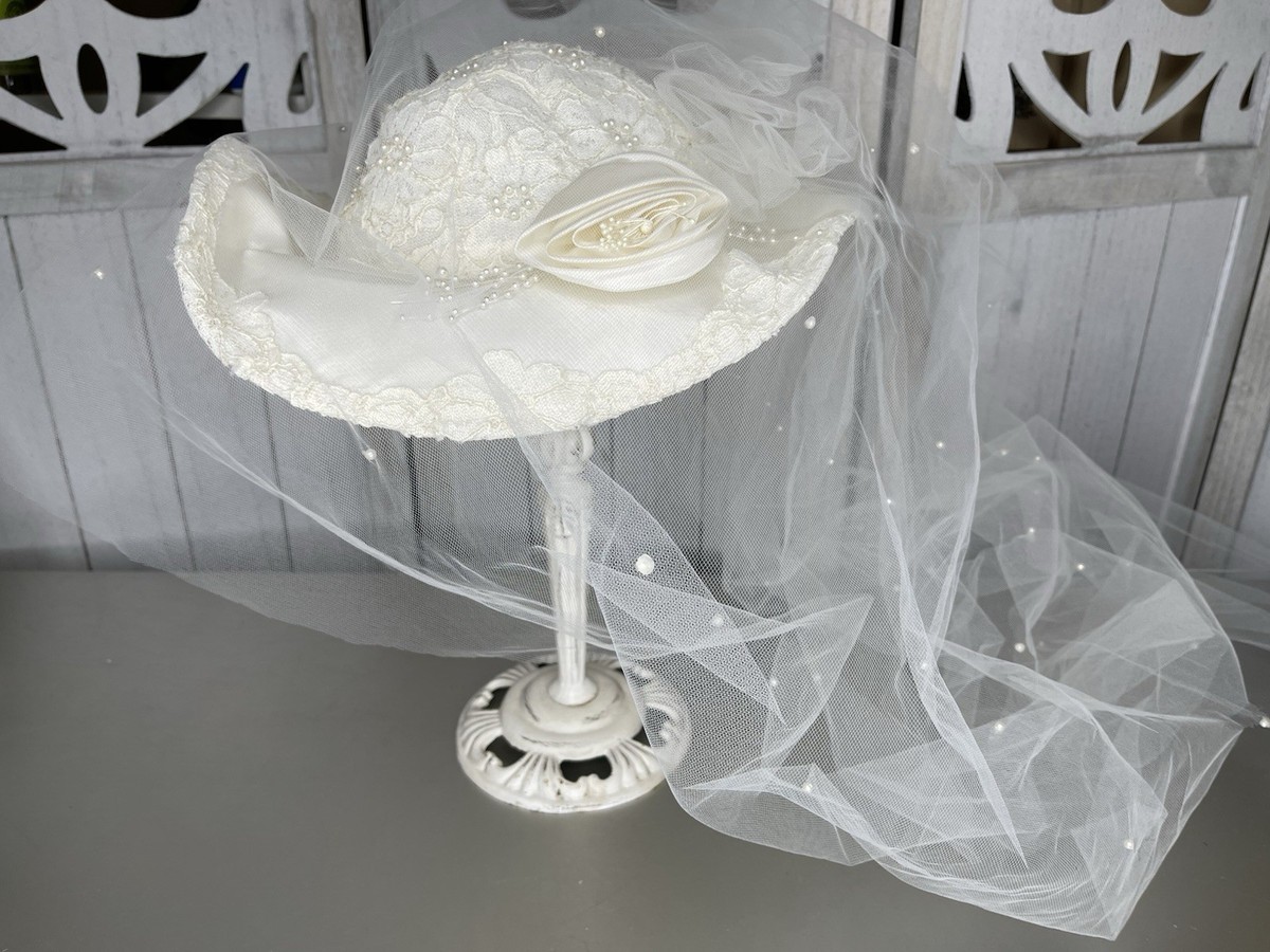 Vintage French White Ivory Lace Tulle Bridal Hat Pearls  display picture 2