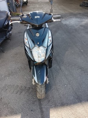 Zu verkaufen alle Teile Sym Orbit 2