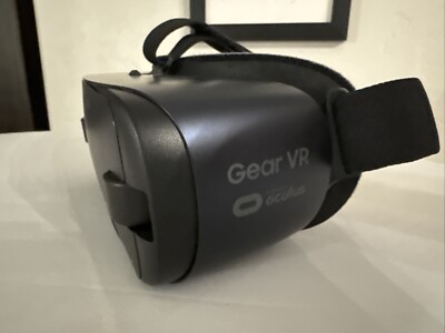 Samsung Gear VR Virtual Reality Headset Powered Oculus