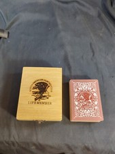 Tarjetas de juego North American Hunting Club Life Member con caja de madera pirograma de águila