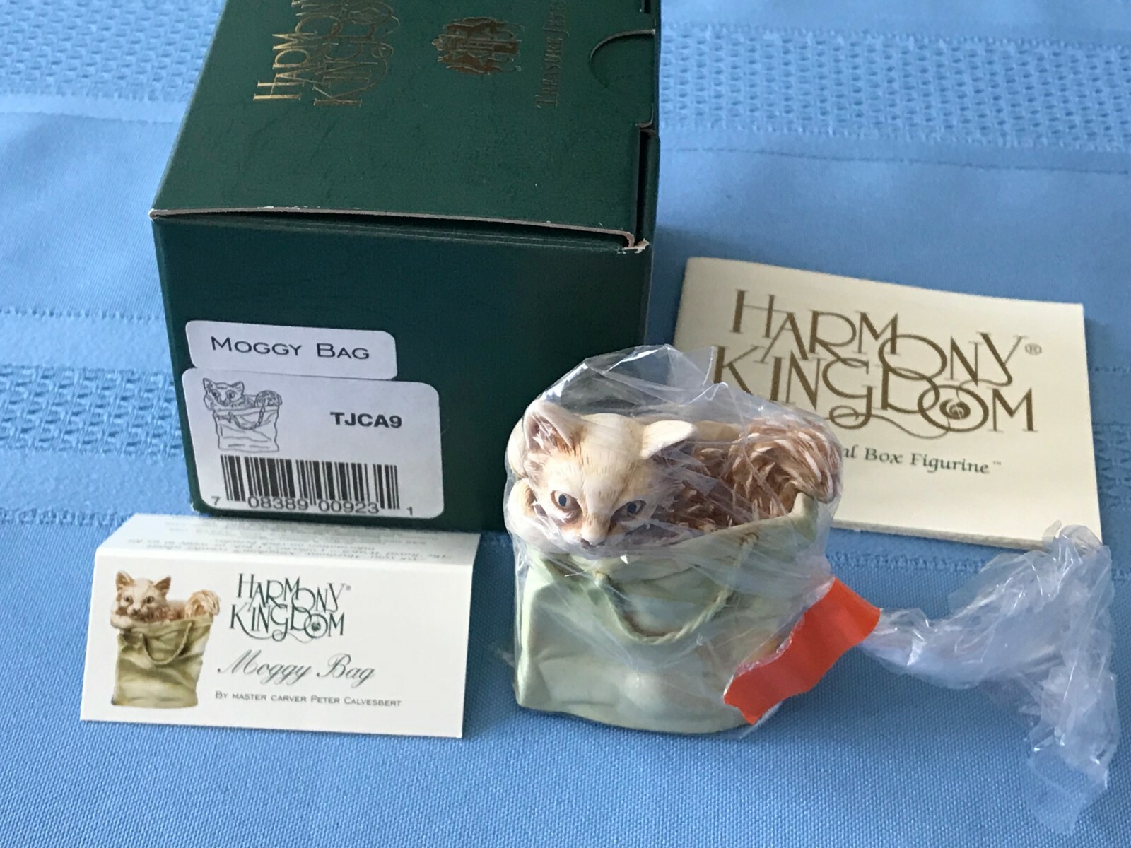 Harmony Kingdom,RETIRED,"Moggy Bag", The Cat in the Bag,#TJCA9,  NIB