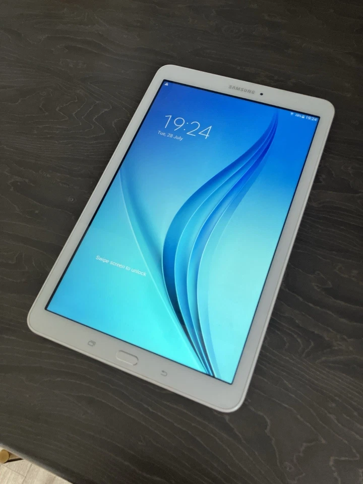 Samsung Galaxy Tab E · 8GB · Wi-Fi, photo 1 of 4