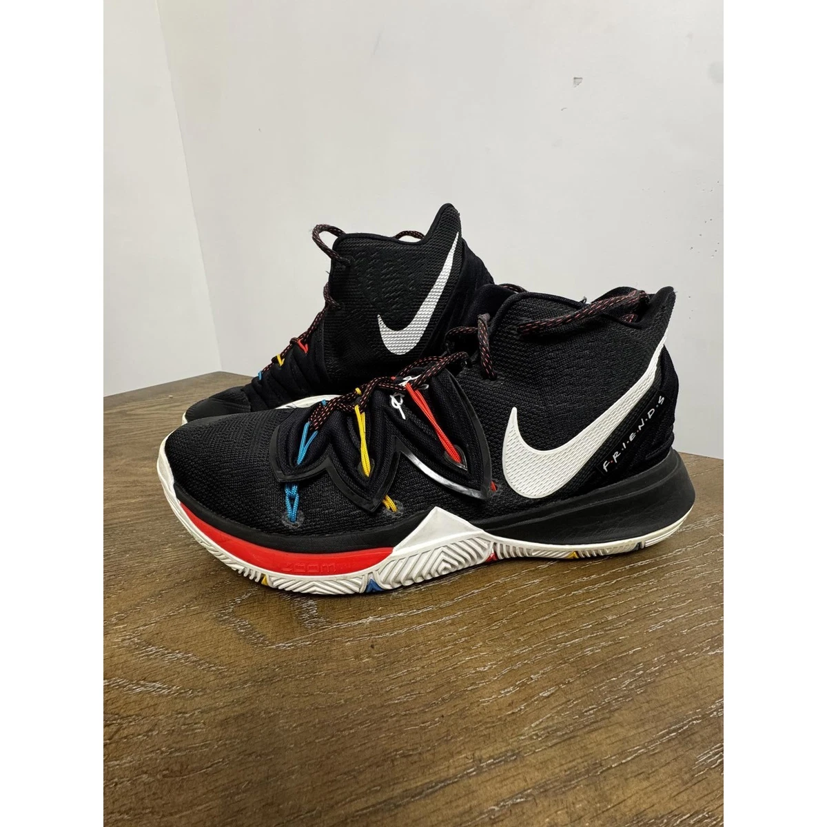 Las mejores ofertas en Nike Kyrie 5 Friends - AO2918-006 | eBay