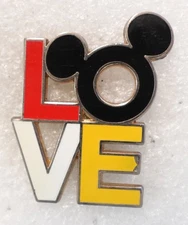 Disney LOVE Pinback Button 2007 Mickey Head Logo Collectible Flaw