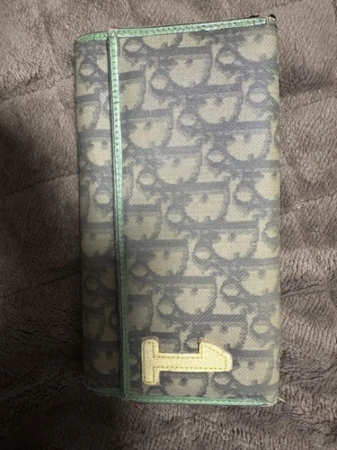 Authentique portefeuille long Christian Dior motif trotteur n°1 gris vert rouge