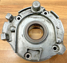 ? Genuine Volvo XC90 2007-2014 D5 Engine Oil Pump 30777092