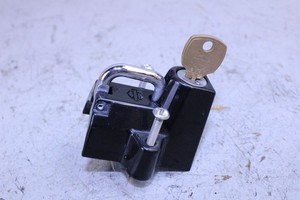 Harley-Davidson Helmet Lock with Key Universal Mount 92800020