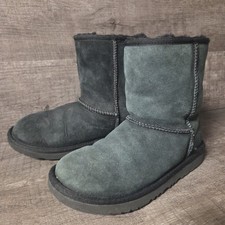 UGGS KIDS CLASSIC BOOTS SIZE 4 1017703K suede sherpa black  read 