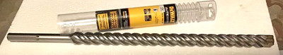New DeWalt DW5822 , 1-1/8'' x 22-1/2'' SDS Max Rotary Hammer  Drill  Bit, 4 Cutter