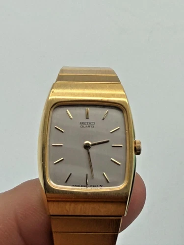 Vintage Seiko Quartz Gold Tone Square Watch – New Battery – Works – Japan