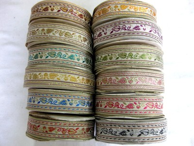 Borte webband Zierband Floral verschiedene Farben lfm ca.25mm breit  B170.2
