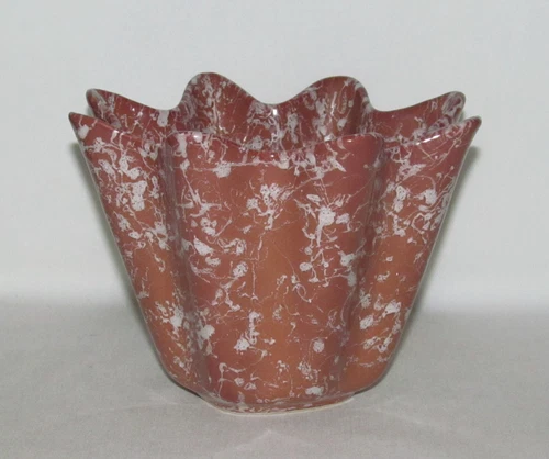 Shawnee Art Pottery  CONFETTI BROWN "Cameo Ware" Flat Scalloped Flower Planter