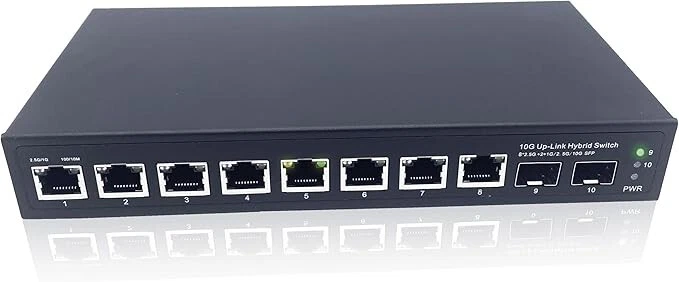 Switch 10Gb Non Géré 2 Ports SFP+ 8x RJ45 2.5G Plug & Play Freebox Livebox NAS