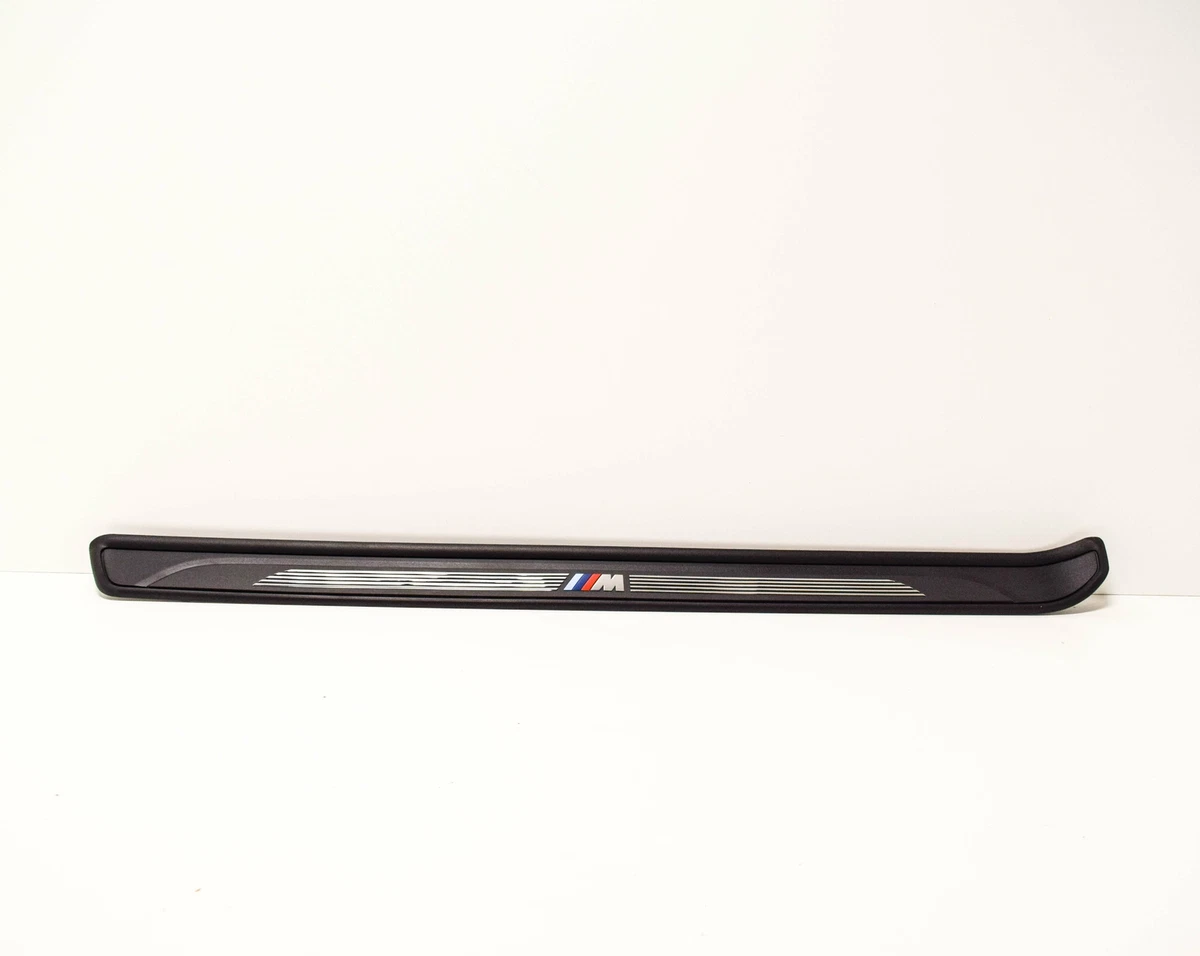 NEU BMW 1 E88 M SPORT LEFT DOOR ENTRY SILL STRIP 51478045297 2011  