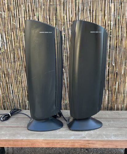 Sharper Image Ionic Breeze GP Germicidal Protection Air Purifier SI730 -Lot of 2 - Afbeelding 1 van 10