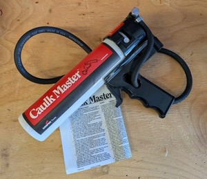 Cooper Tools Pneumatic Caulk Master Caulking Air Powered Gun PG100