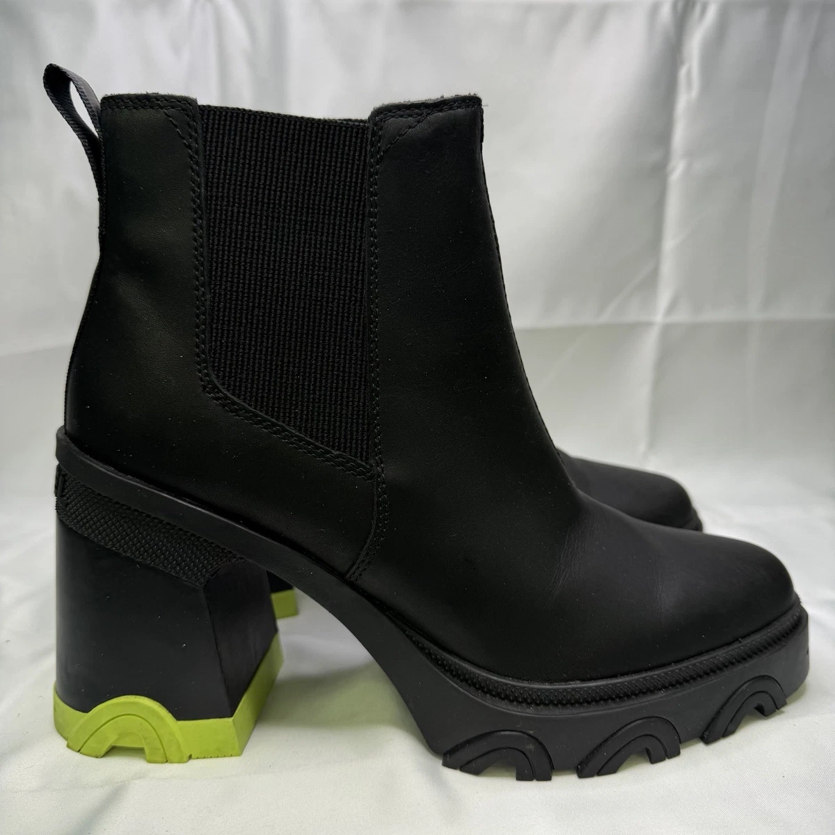 Sorel “Hi-Line” Chelsea Boot Size 6.5M, 8.5W *Excellent All – tagged  main image 3