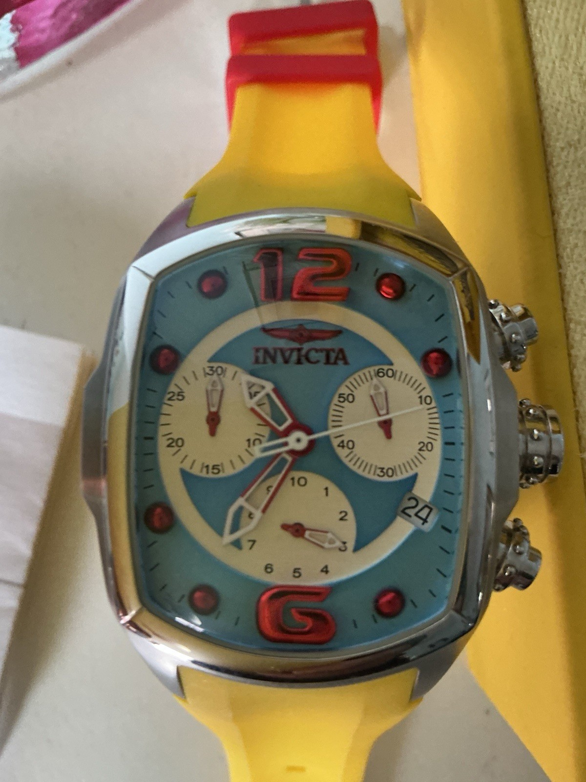 Invicta Bold Yellow.Chronograph Function. - image 1