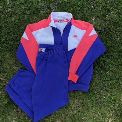 pink and grey nike sweatsuit