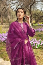 CROSS STITCH LUXURY LAWN COLLECTION 3 PIECE SUIT READY TO WEAR