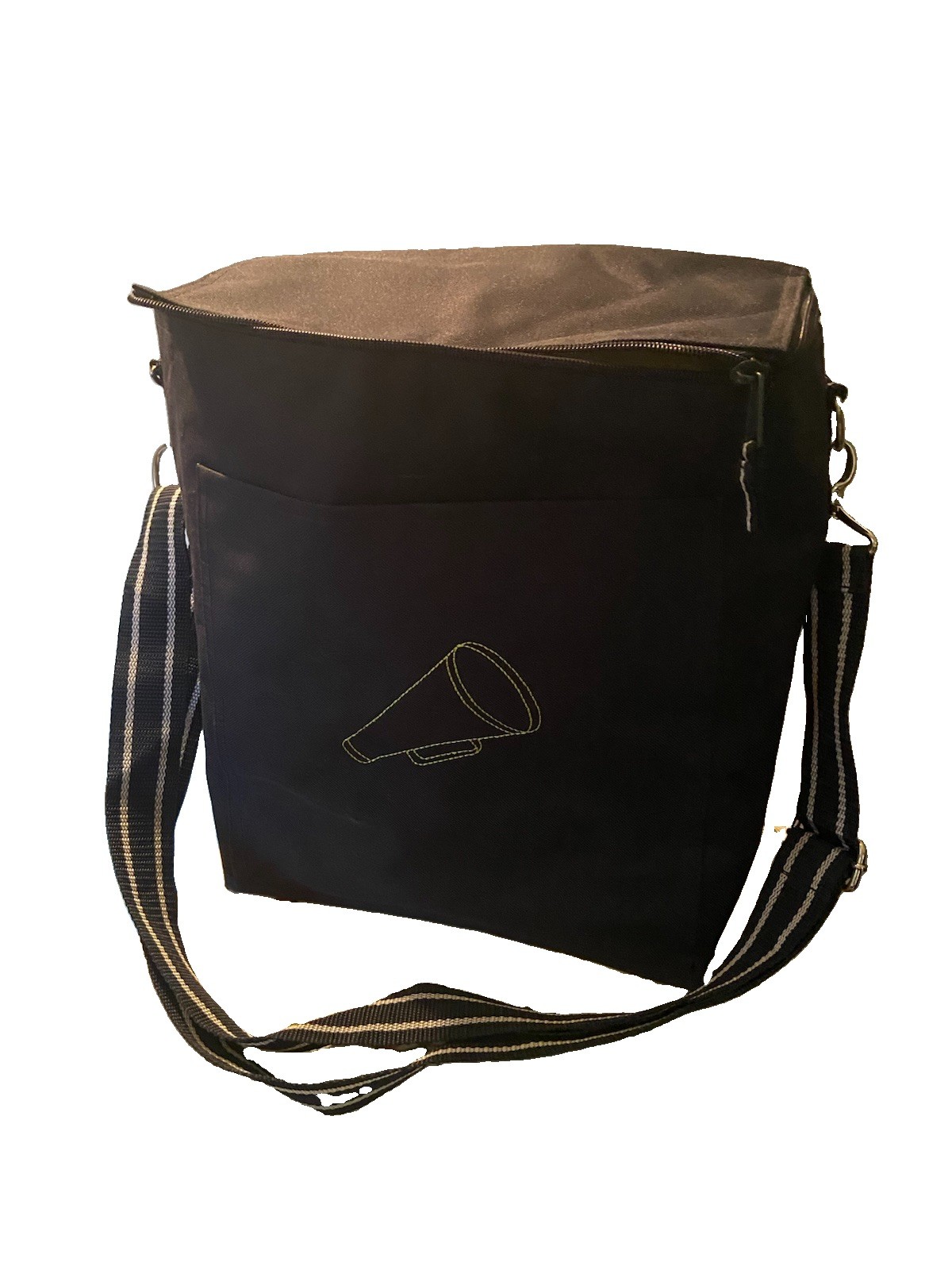 New Thirty One Picnic Tote Thermal Navy Lime Green Cheer Megaphone Sports Snacks