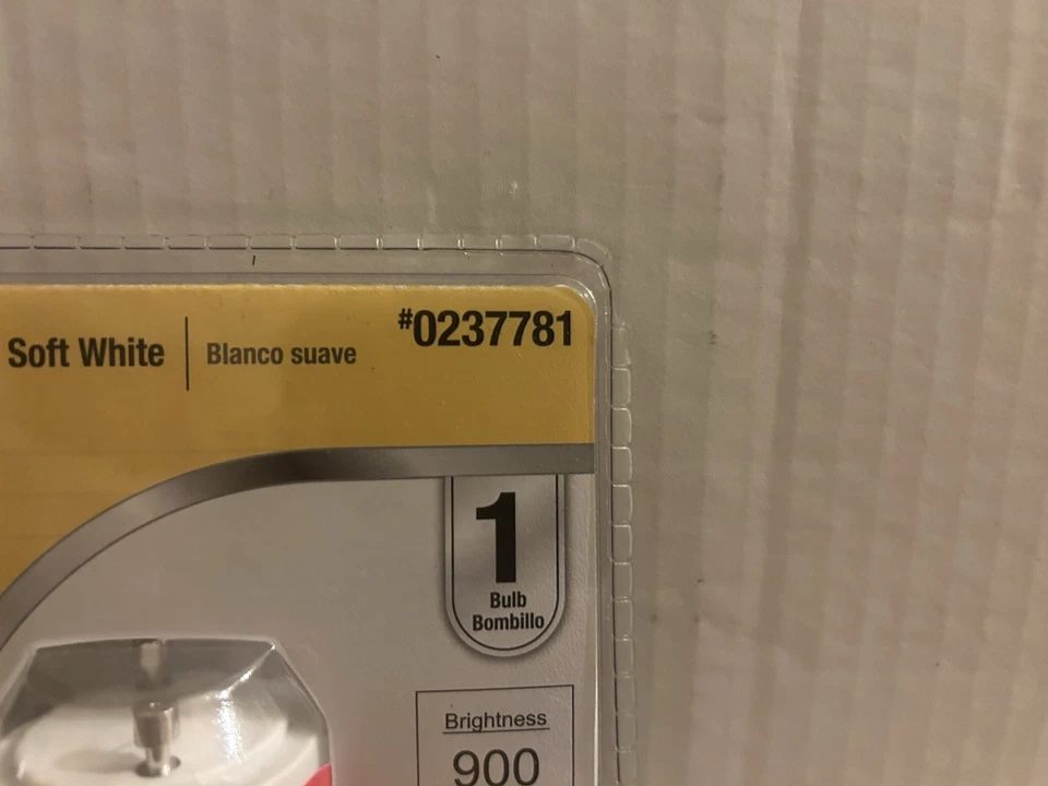 Utilitech Soft White GU24 Twist Lock Base Bulb 13W #0237781 10,000 Hours - Image 3 of 4